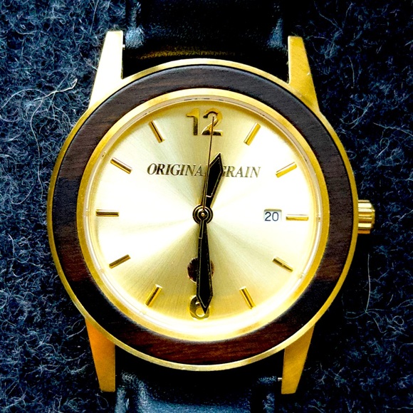 Original Grain Sixty40 Dark Ebony with Gold Finish (OG-64-004-L-BL) Quartz Watch - Picture 1 of 7